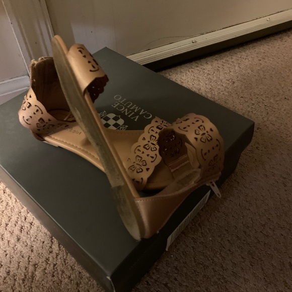 Delias shoes rose gold little girl sandals - Picture 3 of 8